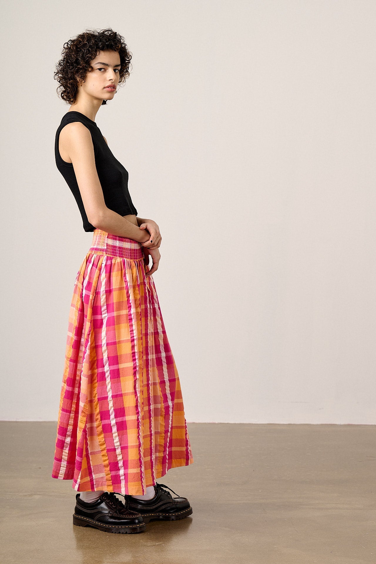 Sofiya - Midi Skirt in Madras Check