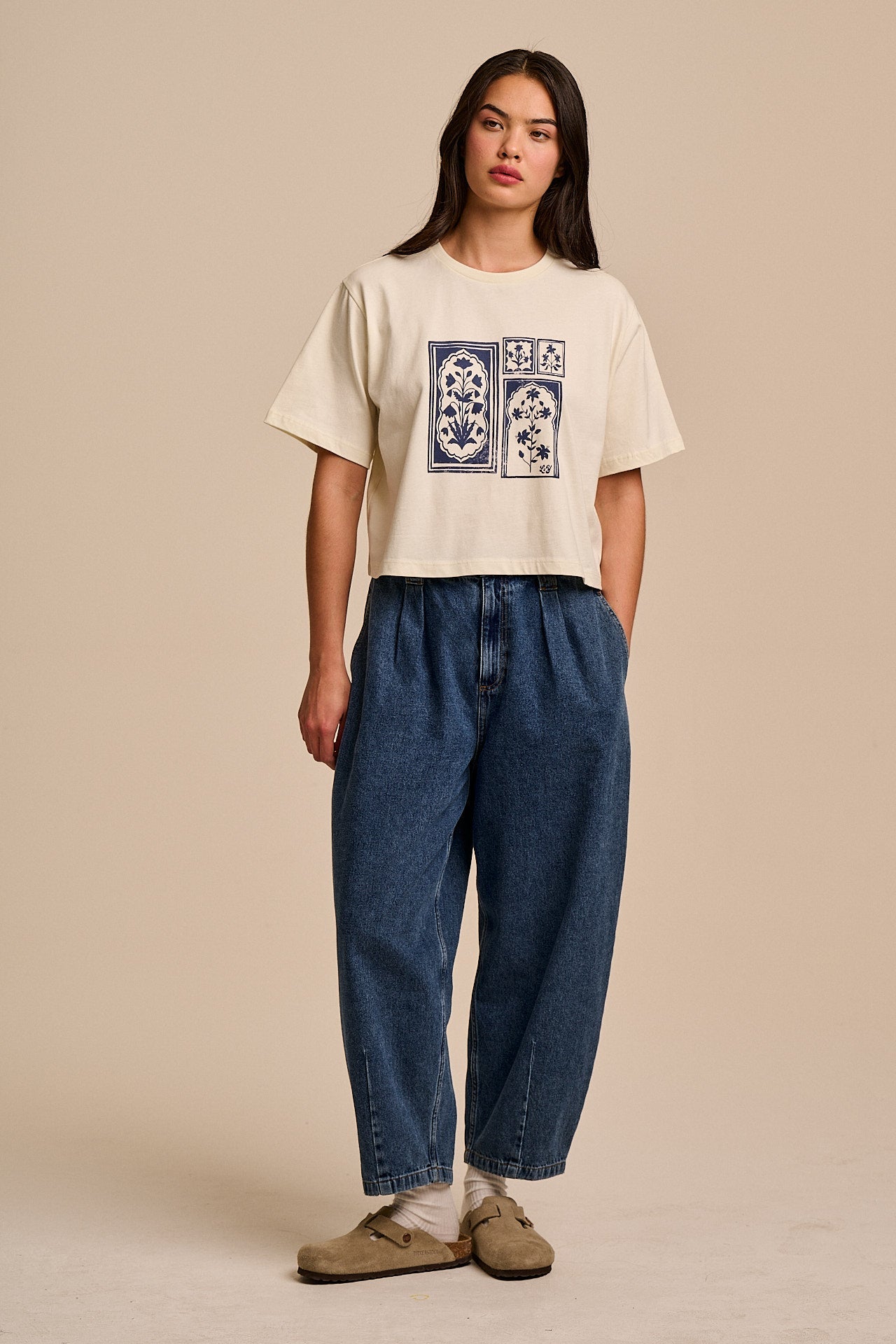 Zayla - Cotton Cropped Boxy T-Shirt in Ecru Walled Blooms