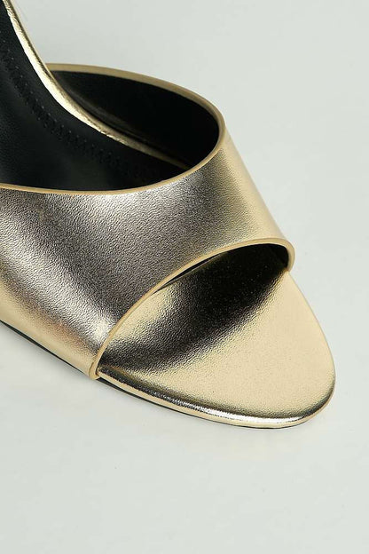 Diara Plain Band Low Heeled Mules in Gold