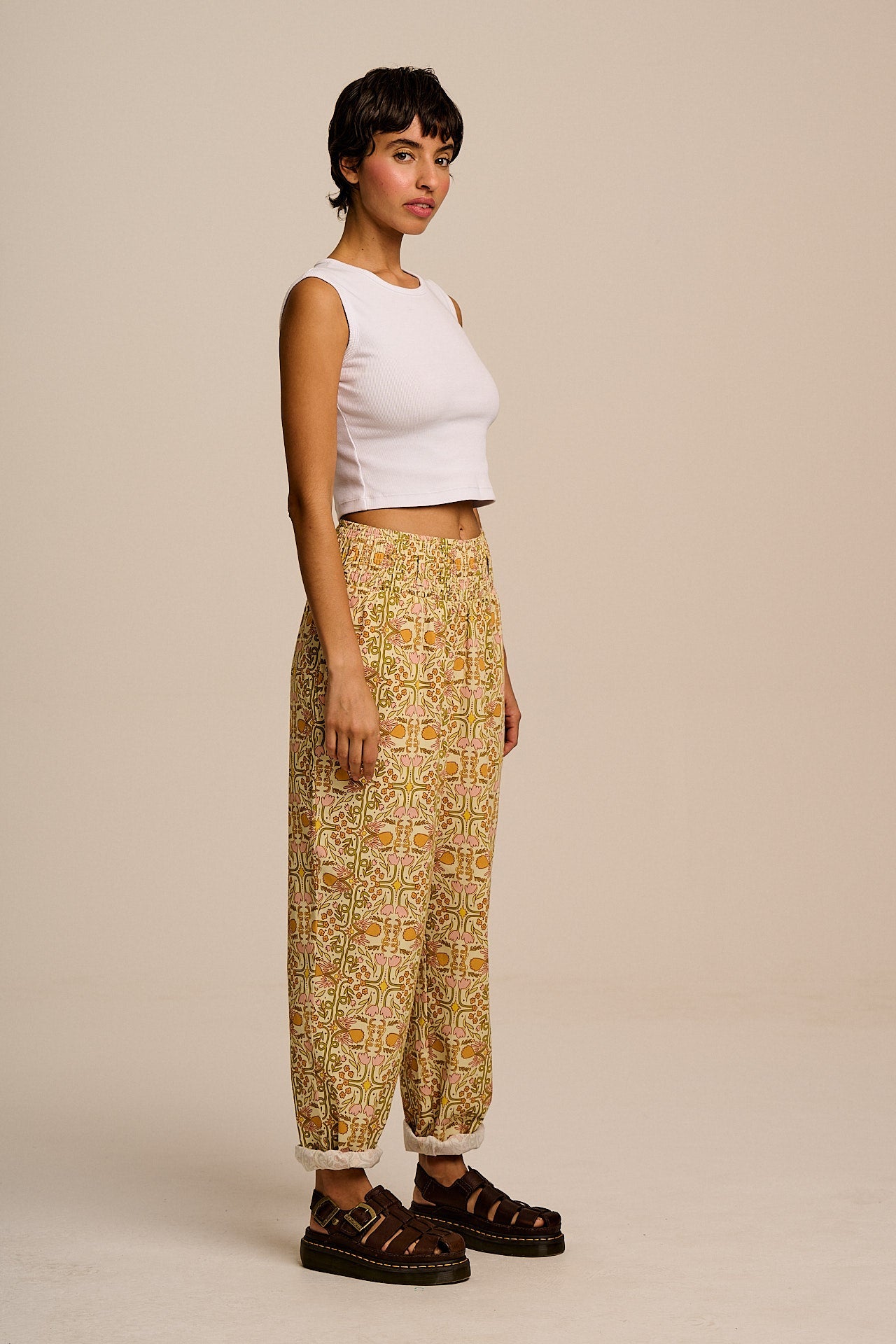 L.E Alexa - Cotton Trousers in Graphics and Grain Artist & Yak