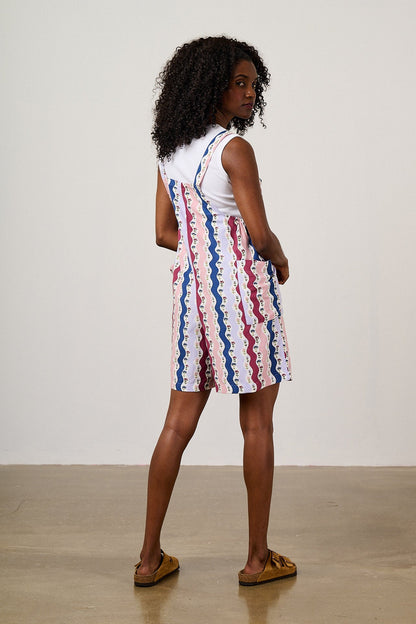 Alya - Viscose Dungarees Short in Wavy Floral Stripe