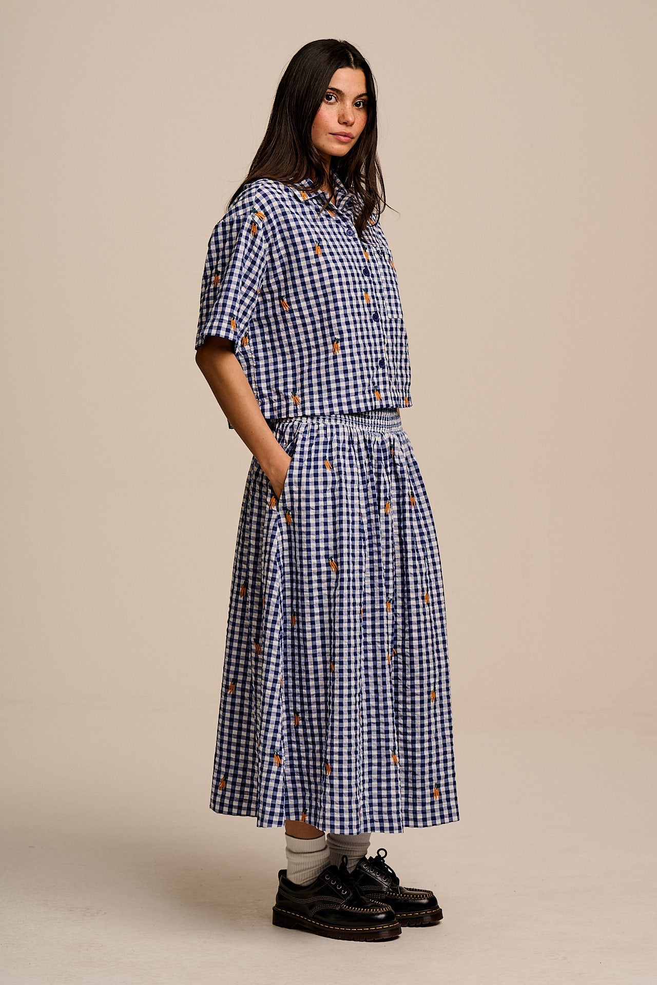 Archer -  Cotton Shirt in Gingham with Carrot Embroidery