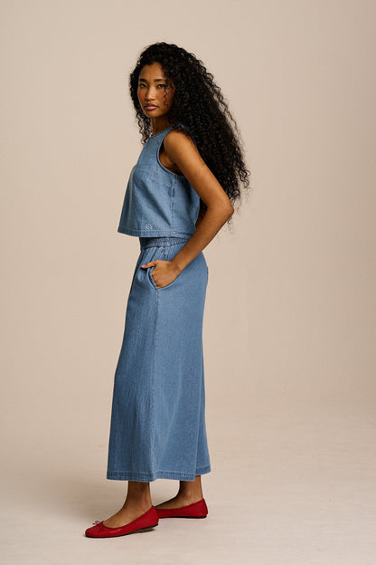 Arden - Cotton Shell Top in Light Blue