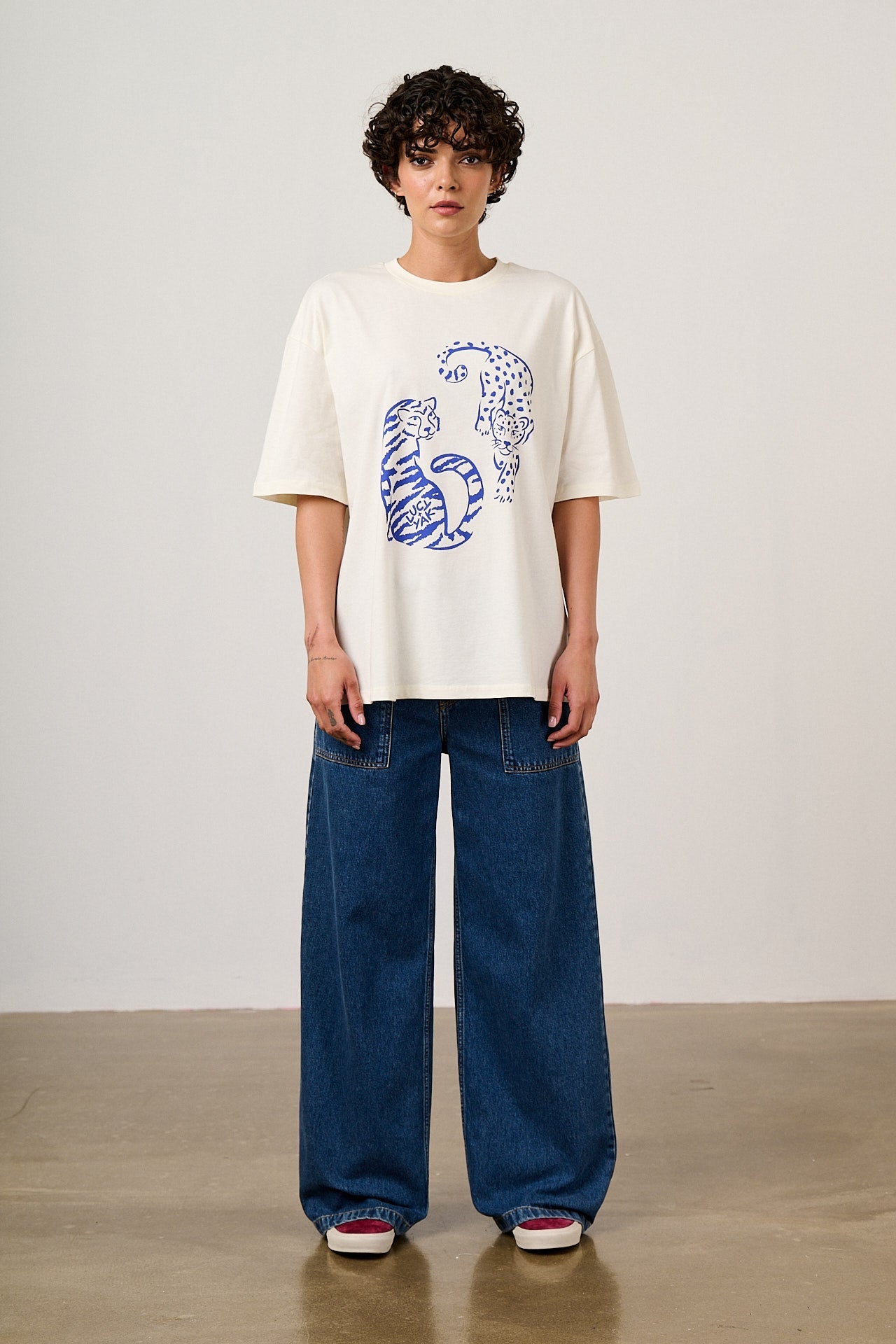 Benny - Oversized Cotton T-Shirt in Ecru Tiger