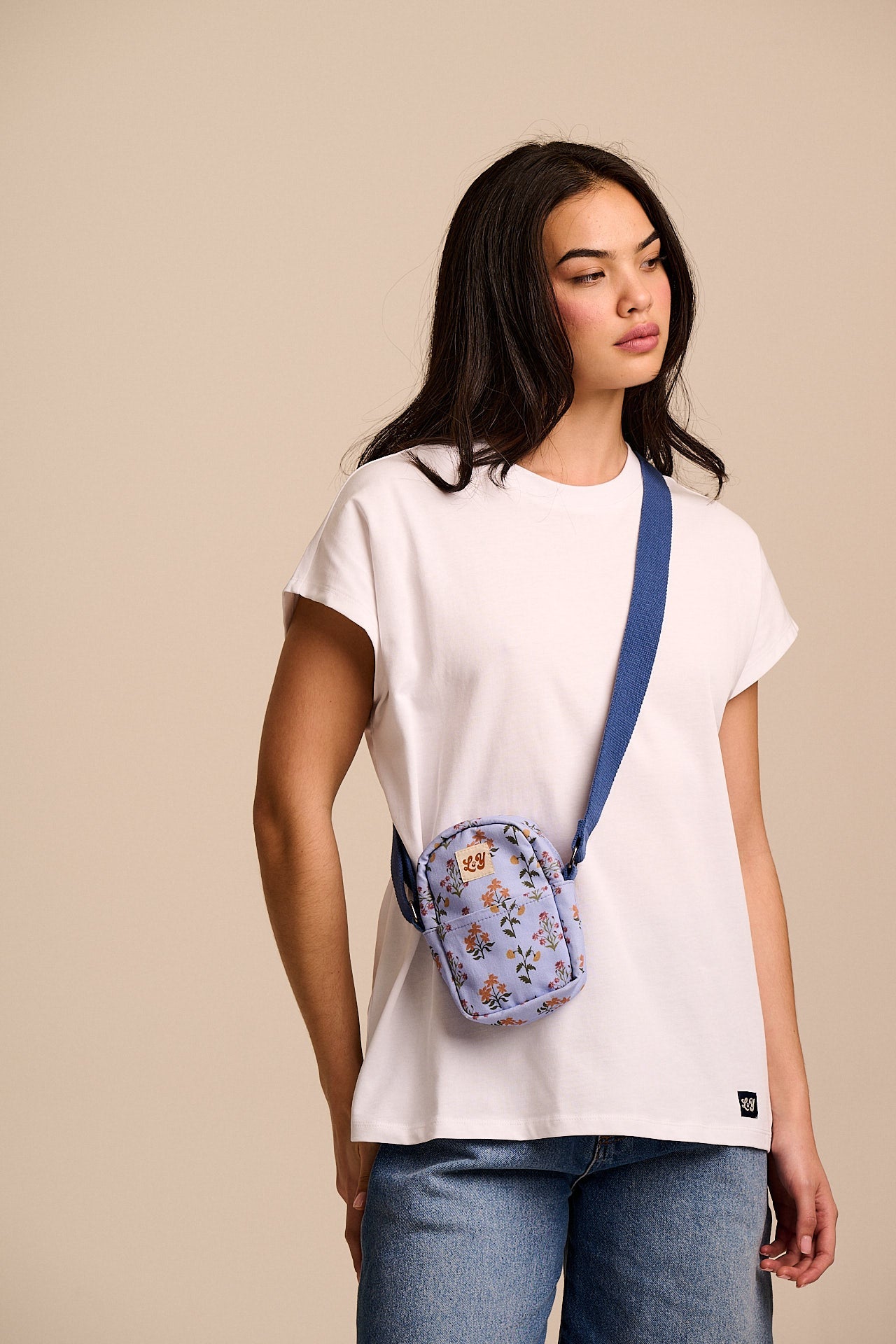 Brady - Cotton Crossbody Bag in Blue Walled Blooms