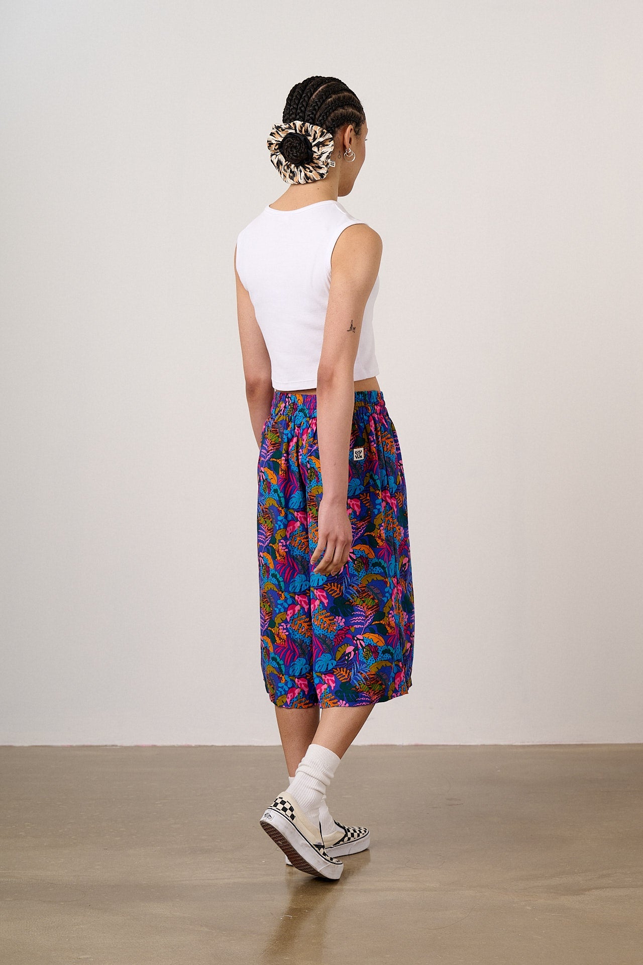 Carlos - Viscose Shorts in Wild Expression Print