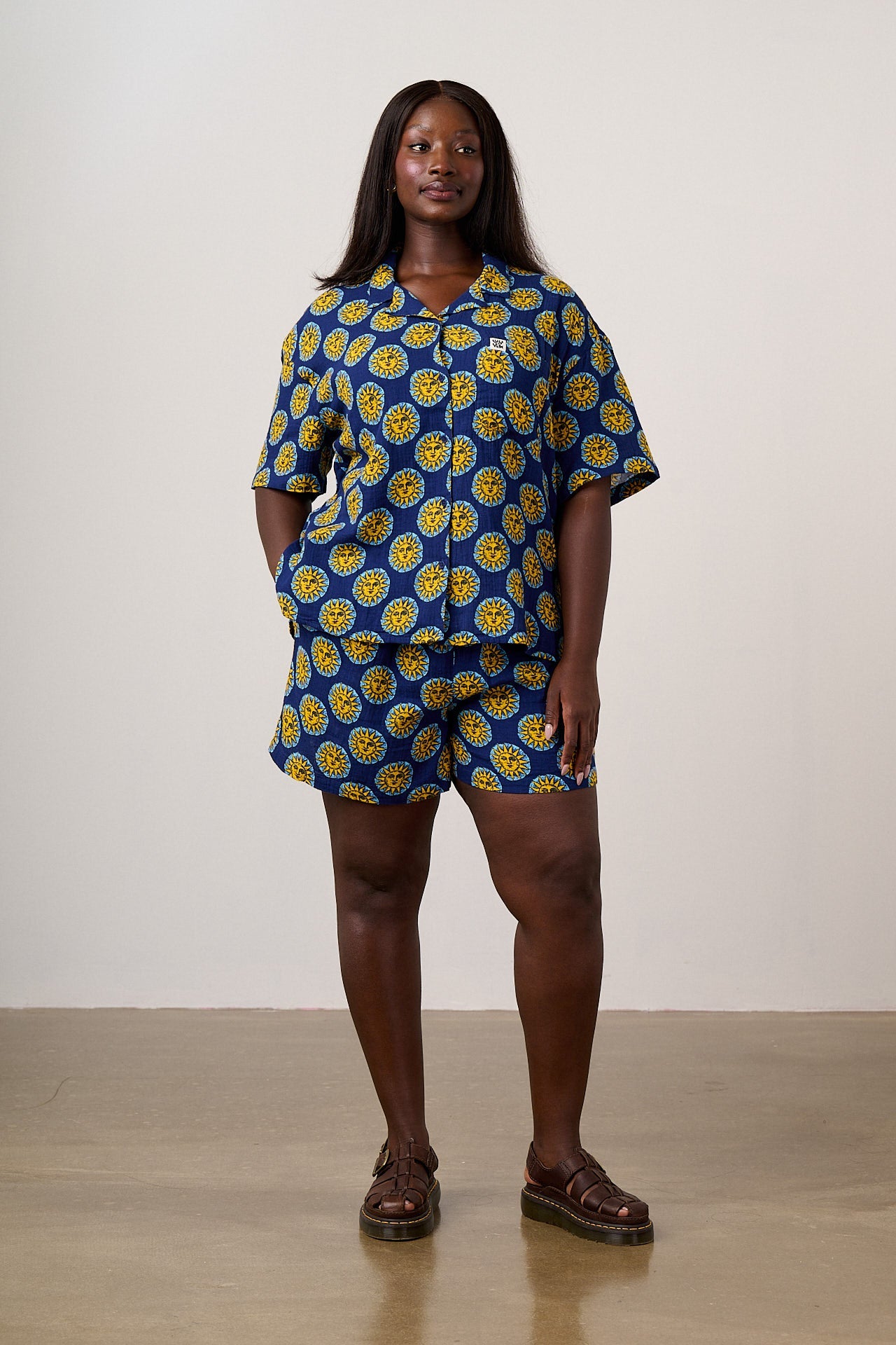 Charlie - Cotton Shorts in Navy Cosmic Suns Print