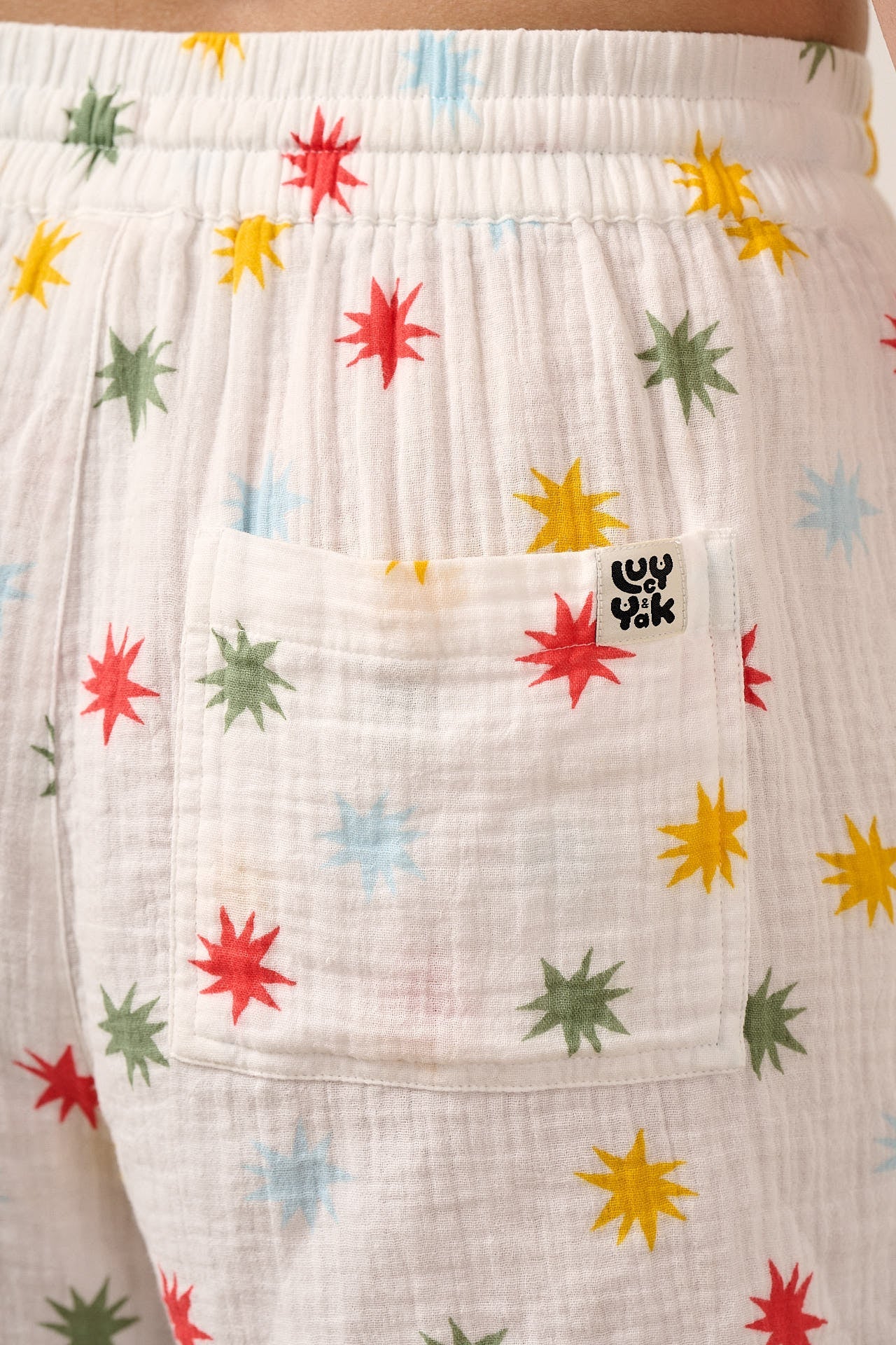 Charlie - Cotton Shorts in Ecru Cosmic Folk Stars