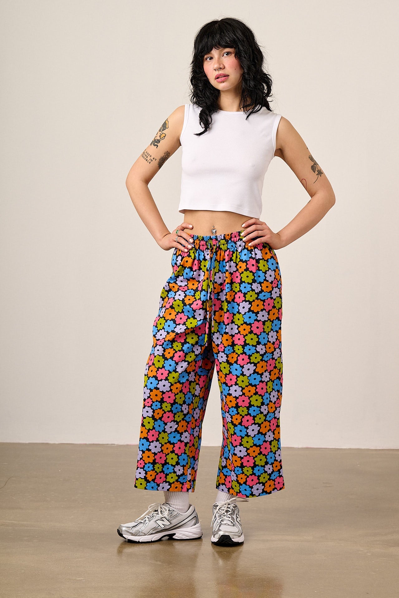 Chuck - Wide Leg Cotton Trousers in Balloon Floral