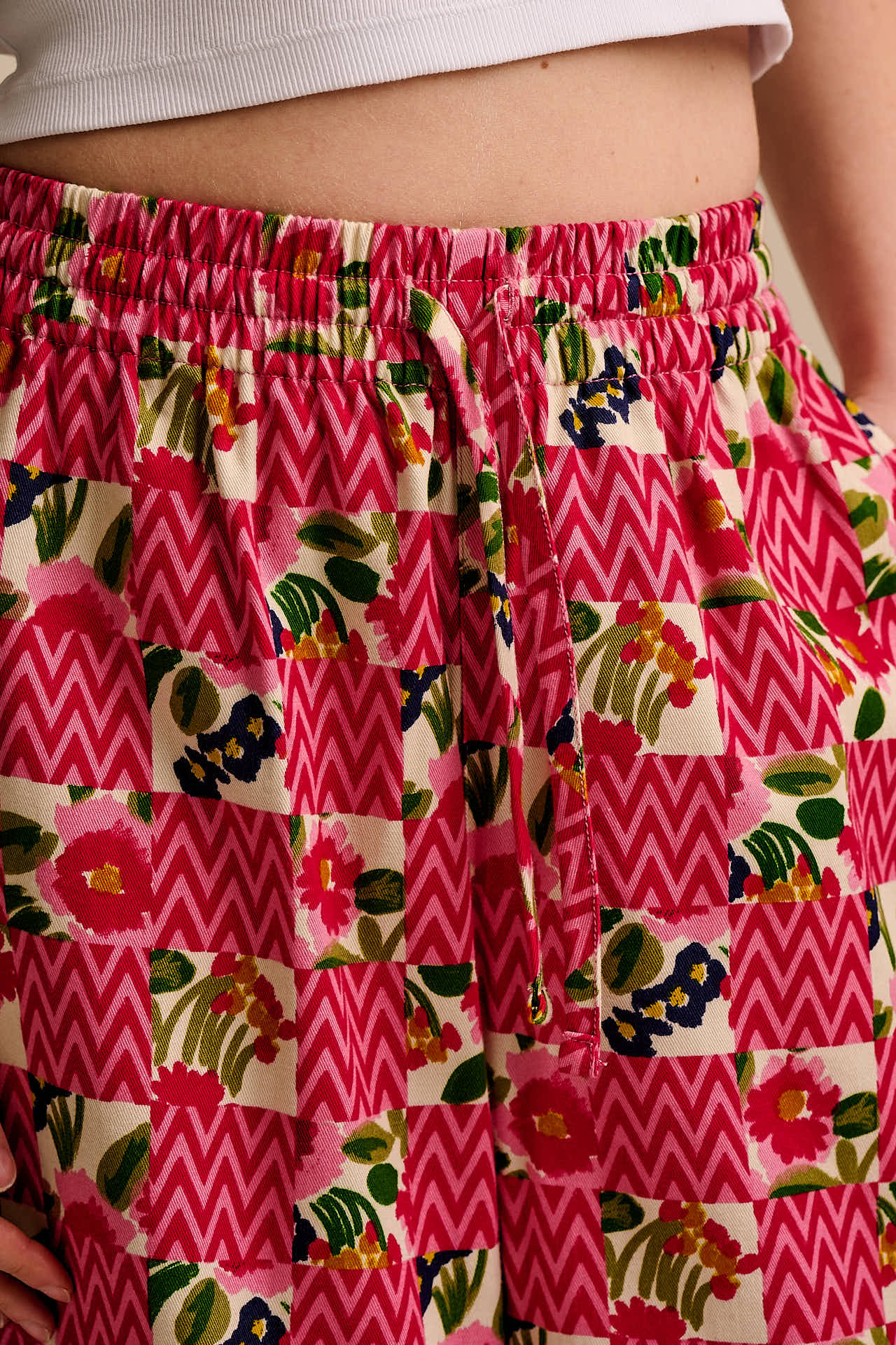 Chuck - Wide Leg Cotton Trousers in Zig Zag Floral Checkerboard