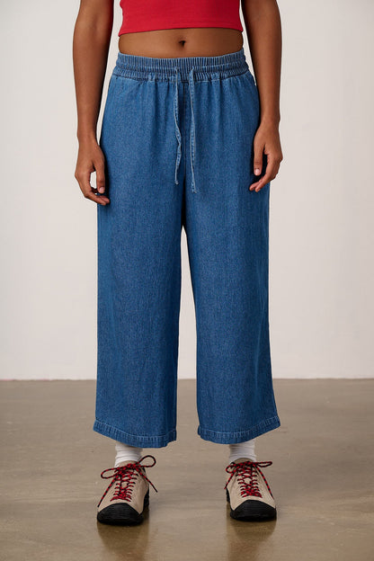 Chuck - Cotton Trousers in Mid Blue