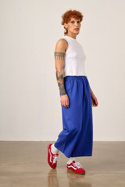 Chuck - Wide Leg Cotton Trousers in Dazzling Blue