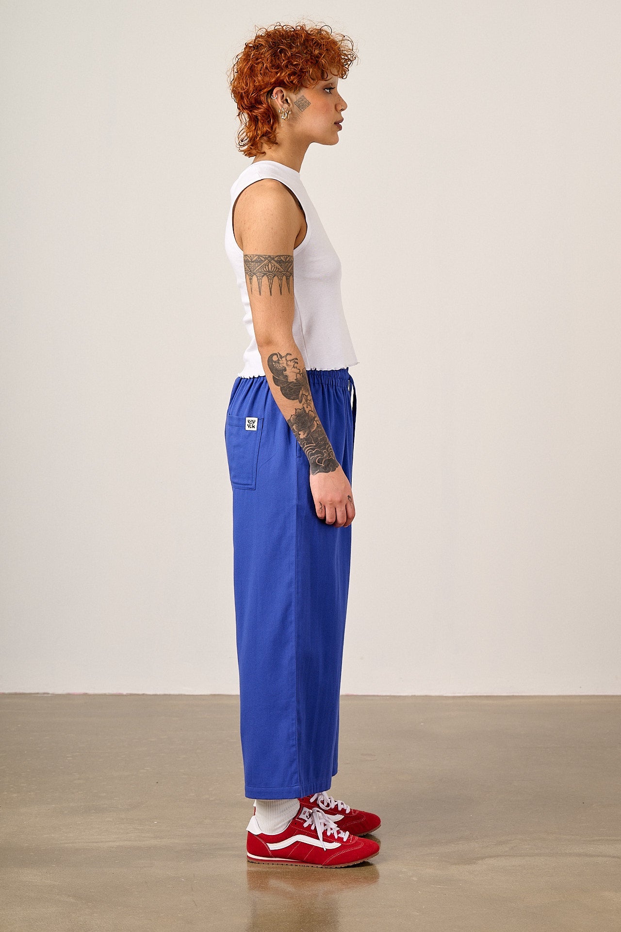 Chuck - Wide Leg Cotton Trousers in Dazzling Blue