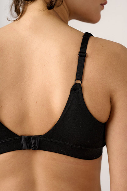 Clover - Viscose Bralette in Black