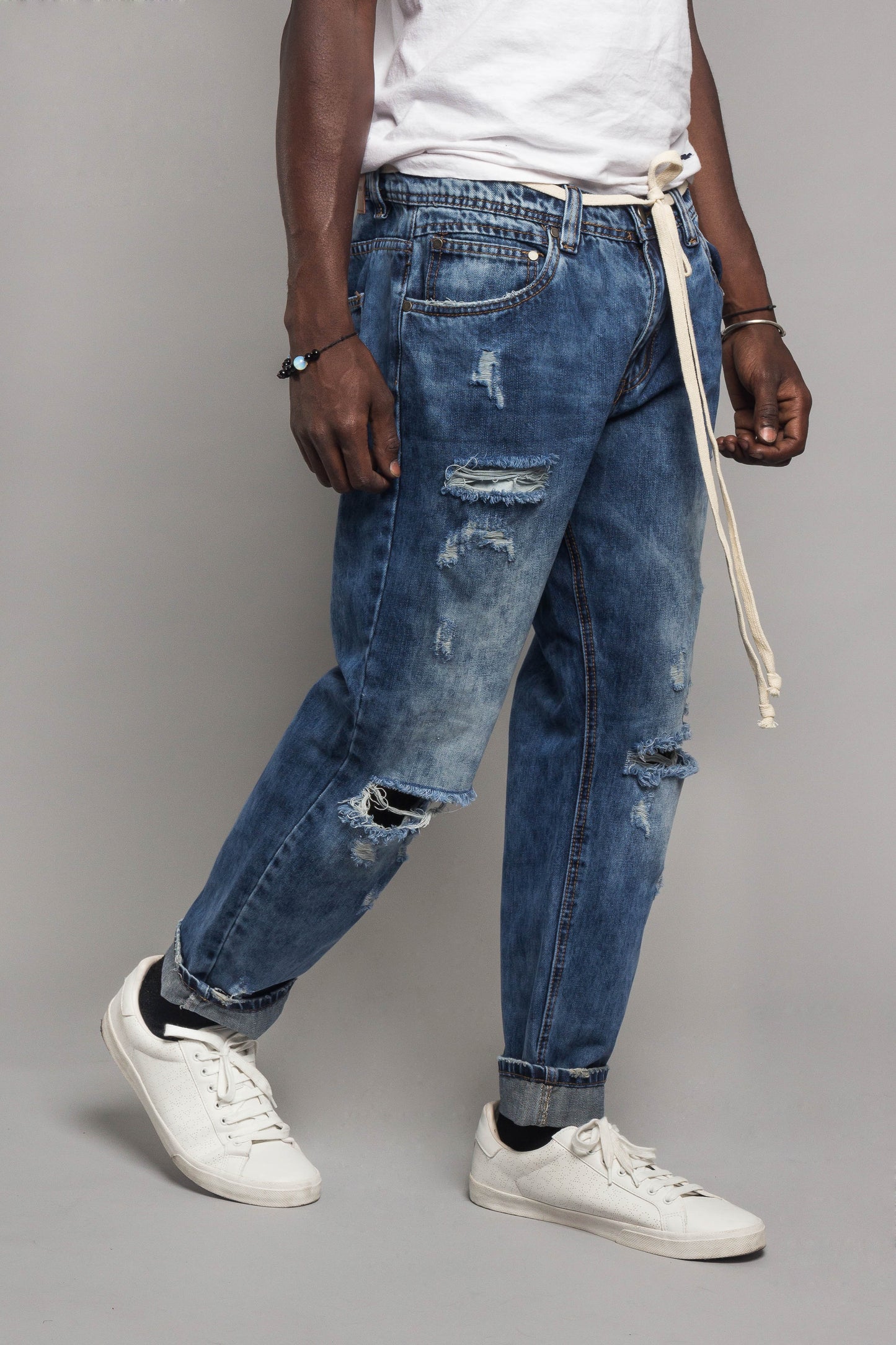 Distressed Cropped Jeans