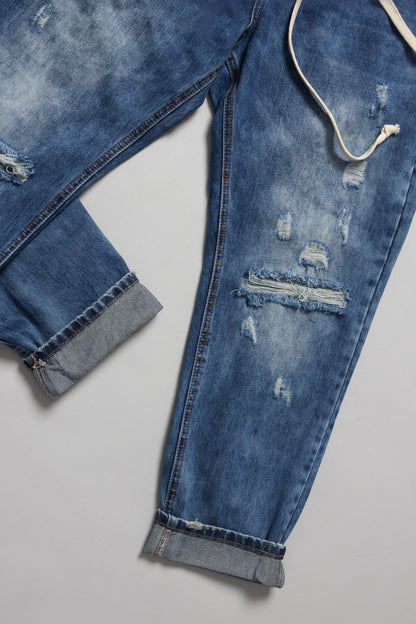 Distressed Cropped Jeans