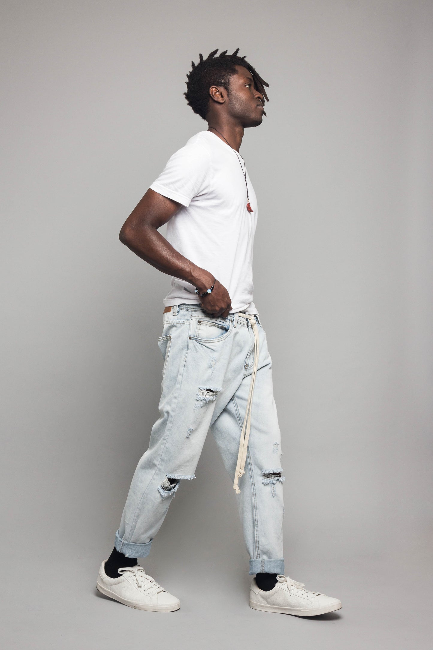 Distressed Cropped Jeans