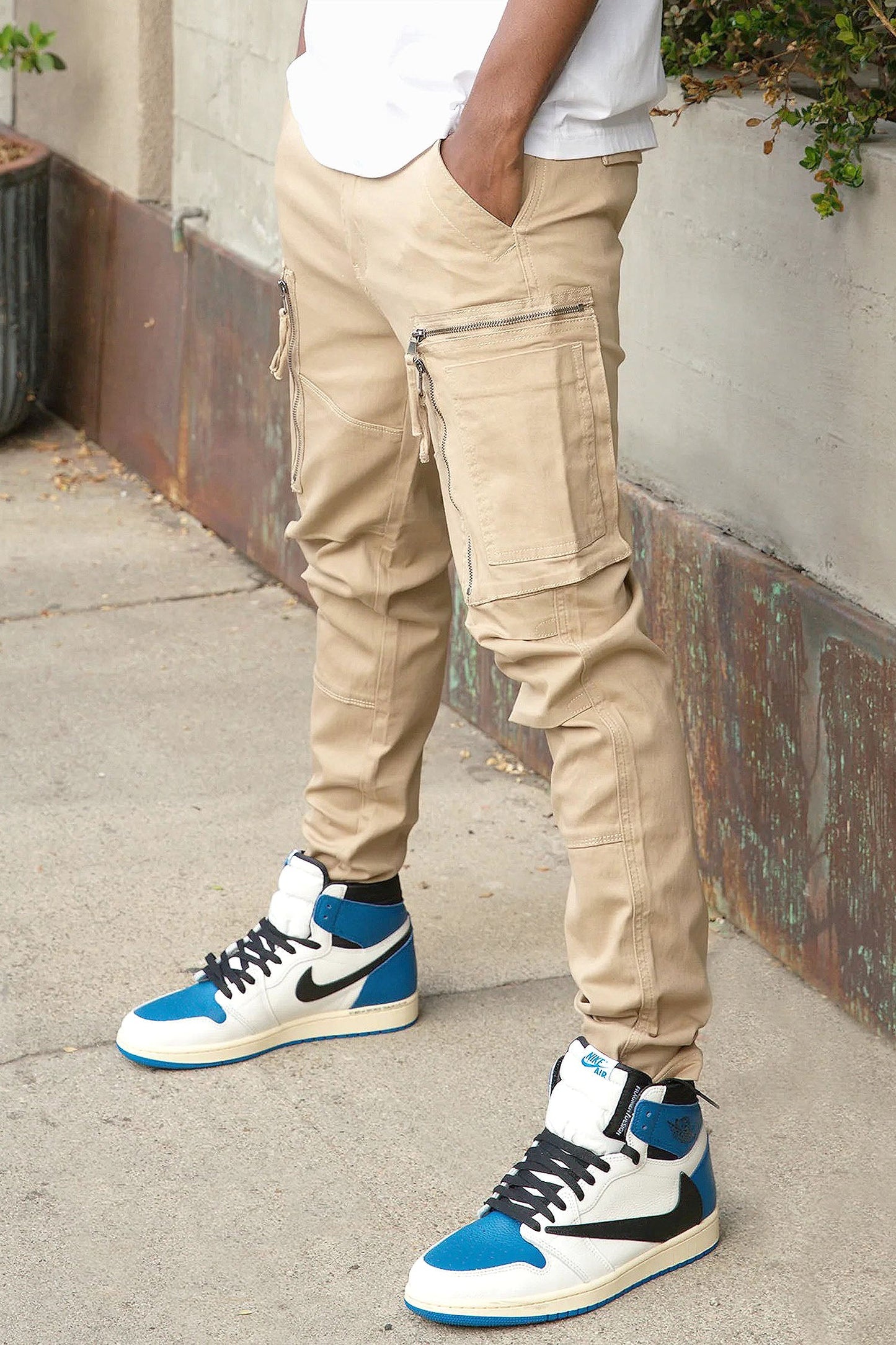 Men's Essential Utility Cargo Jogger Pants