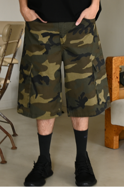 Baggy Fit Cargo Camo Shorts