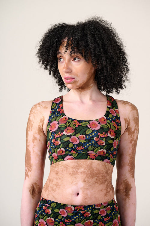 Emil - Viscose Crop Top in Black Marie