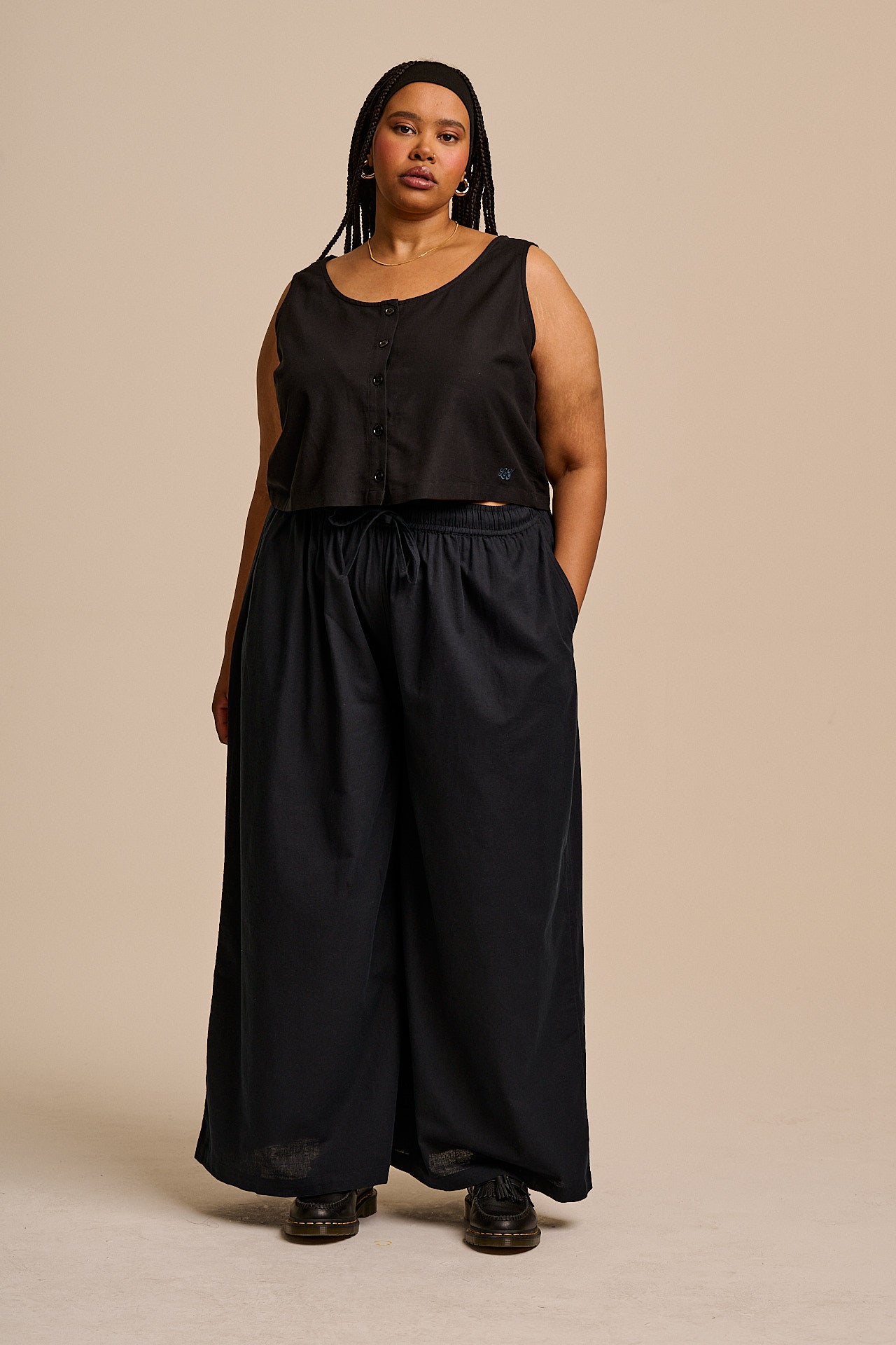 Etoile - Viscose Button Up Woven Tank in Black