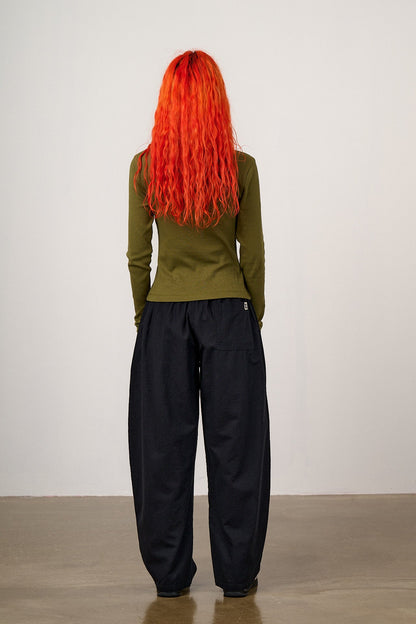 Freddie - Barrel Leg Cotton & Linen Trousers in Black