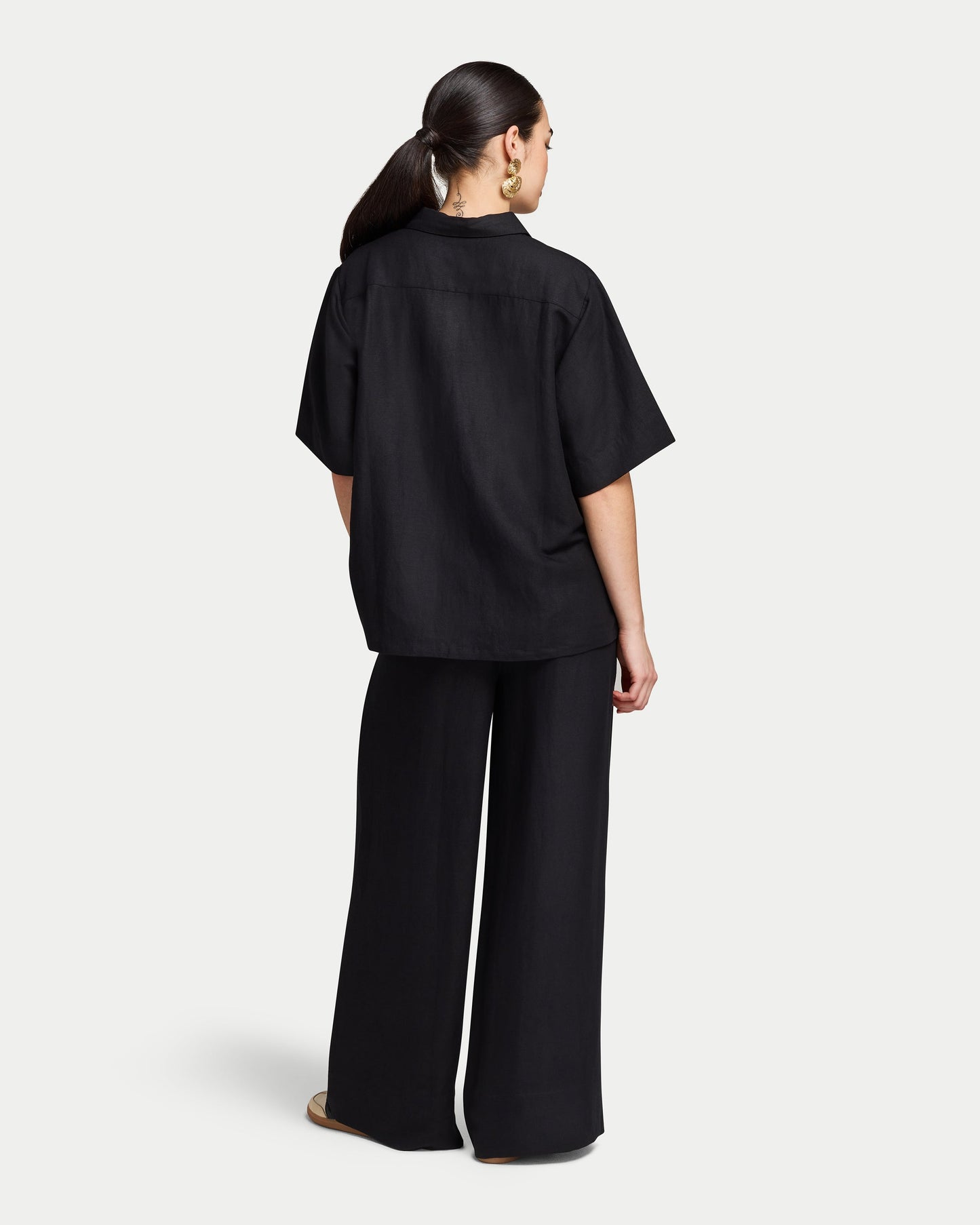 Womens Resort Linen Dual-Wear Shirt