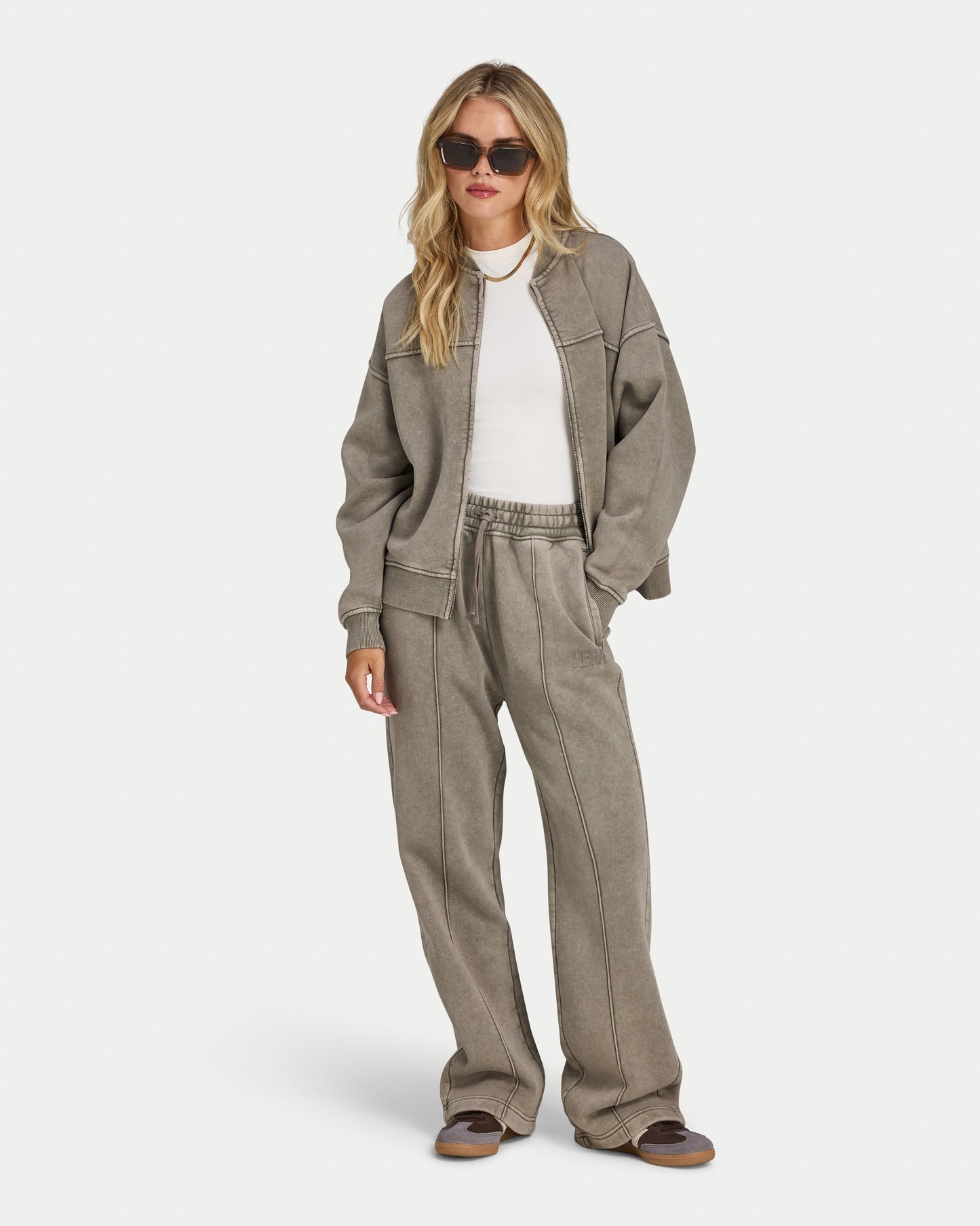 Womens Collective Straight Leg Sweatpant