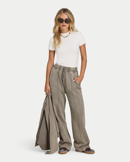 Womens Collective Straight Leg Sweatpant