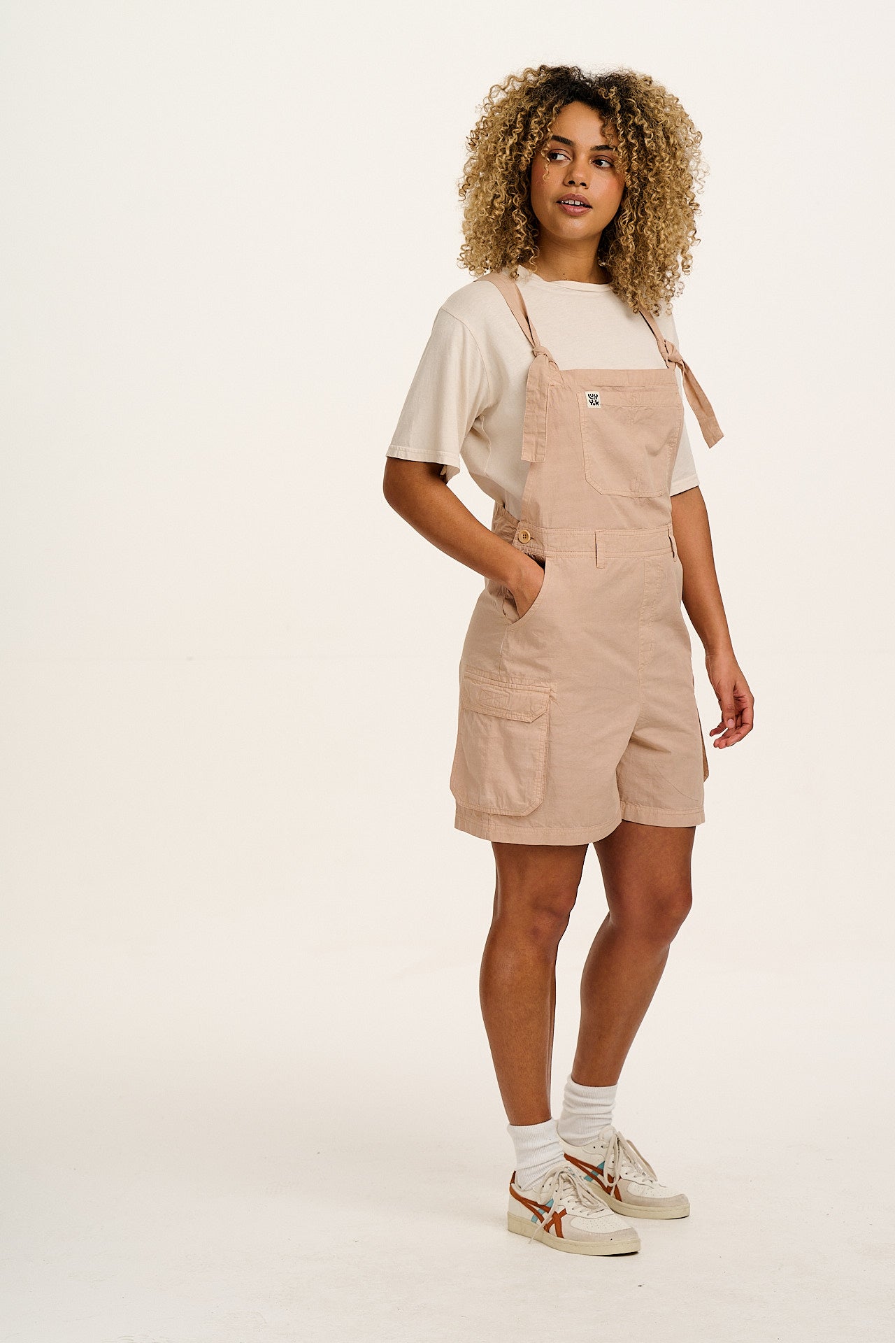 Colorado - Cotton Cargo Dungaree Shorts in Beige