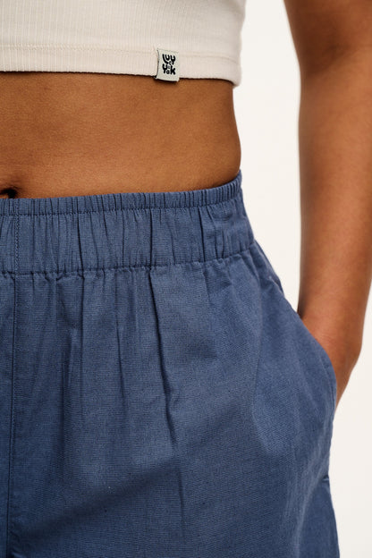 Jessie - Cotton & Linen Shorts in Vintage Indigo