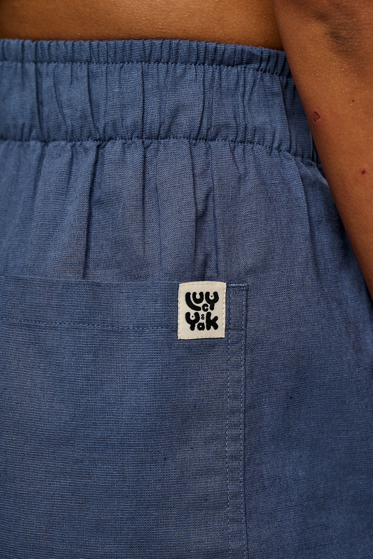 Jessie - Cotton & Linen Shorts in Vintage Indigo