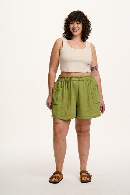 Sierra - Cotton Shorts in Herb Garden Green
