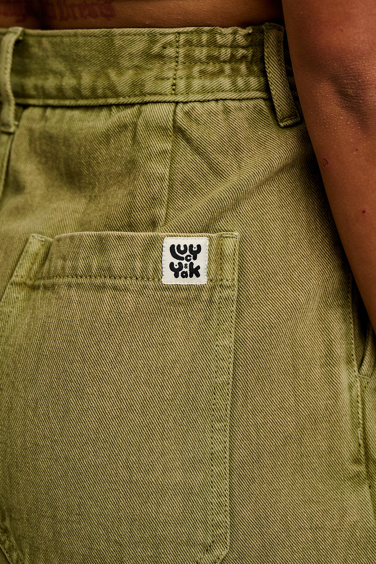 Cole - Denim Shorts in Khaki Green