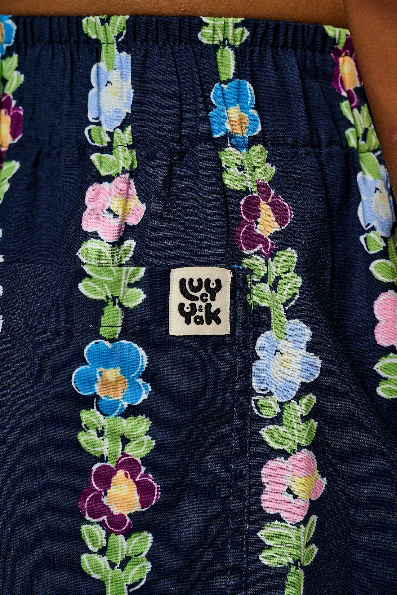 Jessie - Cotton & Linen Shorts in Navy Island Bloom Floral Print