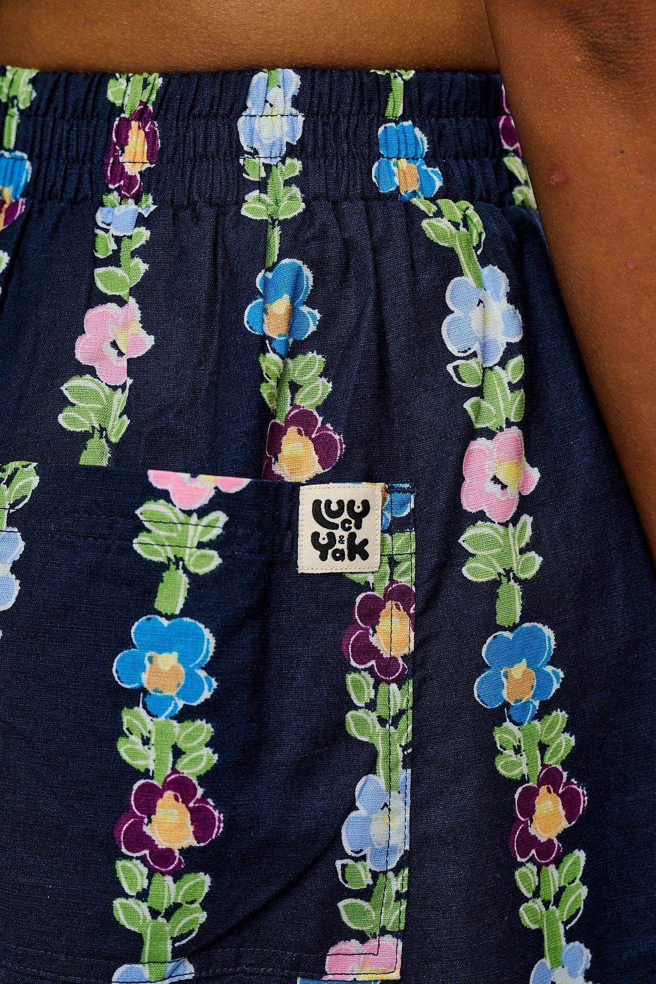 Freddie - Barrel Leg Cotton & Linen Trousers in Navy Island Bloom Print