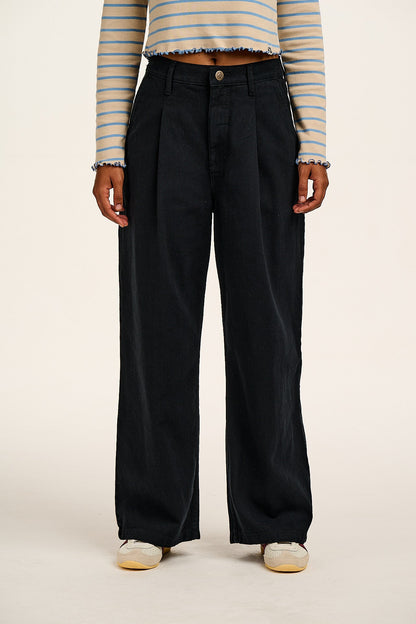 Cole - Wide Leg Denim Jeans in Black