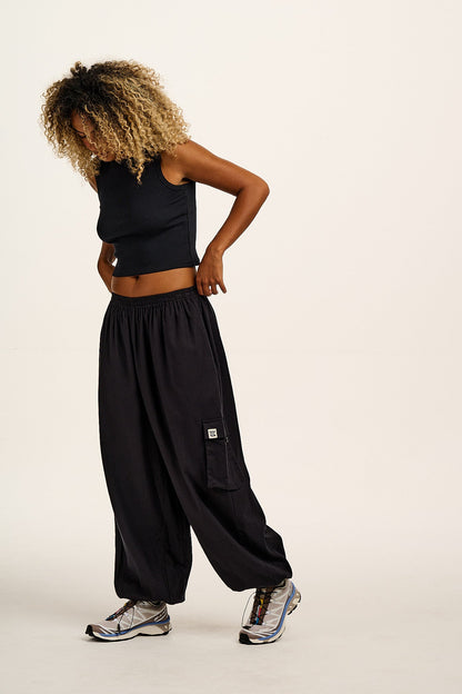 Rumi - Brushed Cotton Balloon Trousers in Black