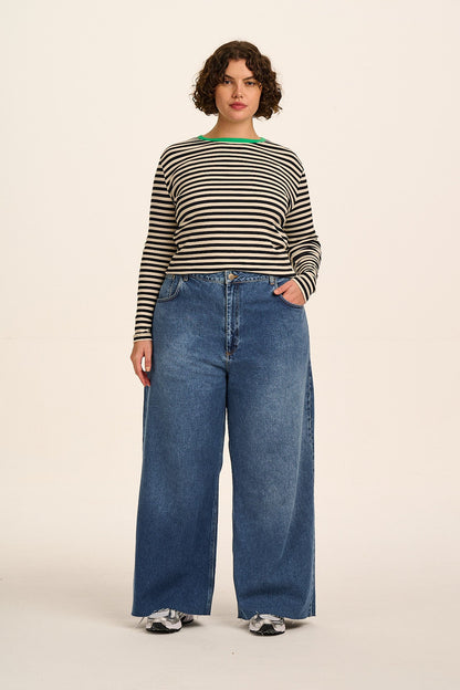 Carter - High Waisted Denim Jeans in Vintage Wash Blue