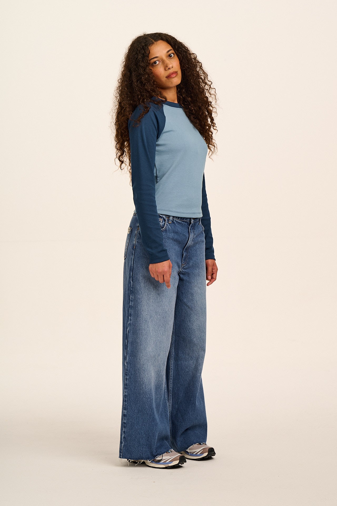 Carter - High Waisted Denim Jeans in Vintage Wash Blue