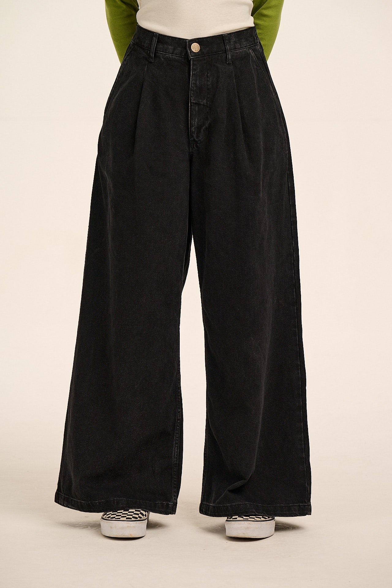 Tate - Denim Extra Wide Leg Jeans in Black Wash