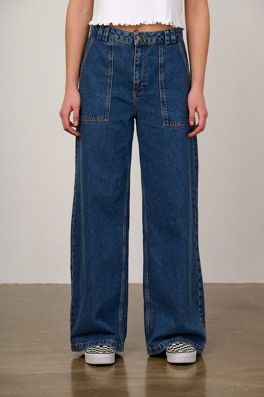 Delores - Wide Leg Denim Jeans in Mid Wash Blue