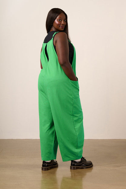 Oaxaca - Cotton Jersey Barrel Dungarees in Kelly Green