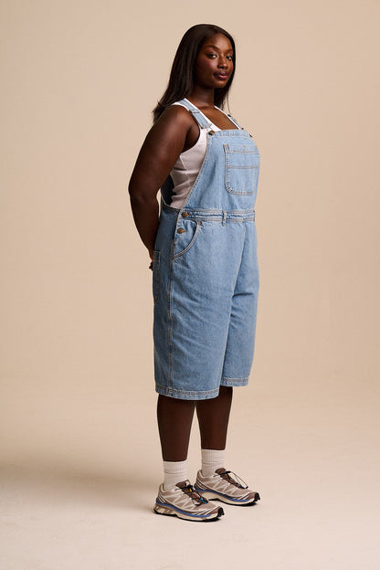 Jara - Denim Dungarees Shorts in Light Wash with Metal Clasps