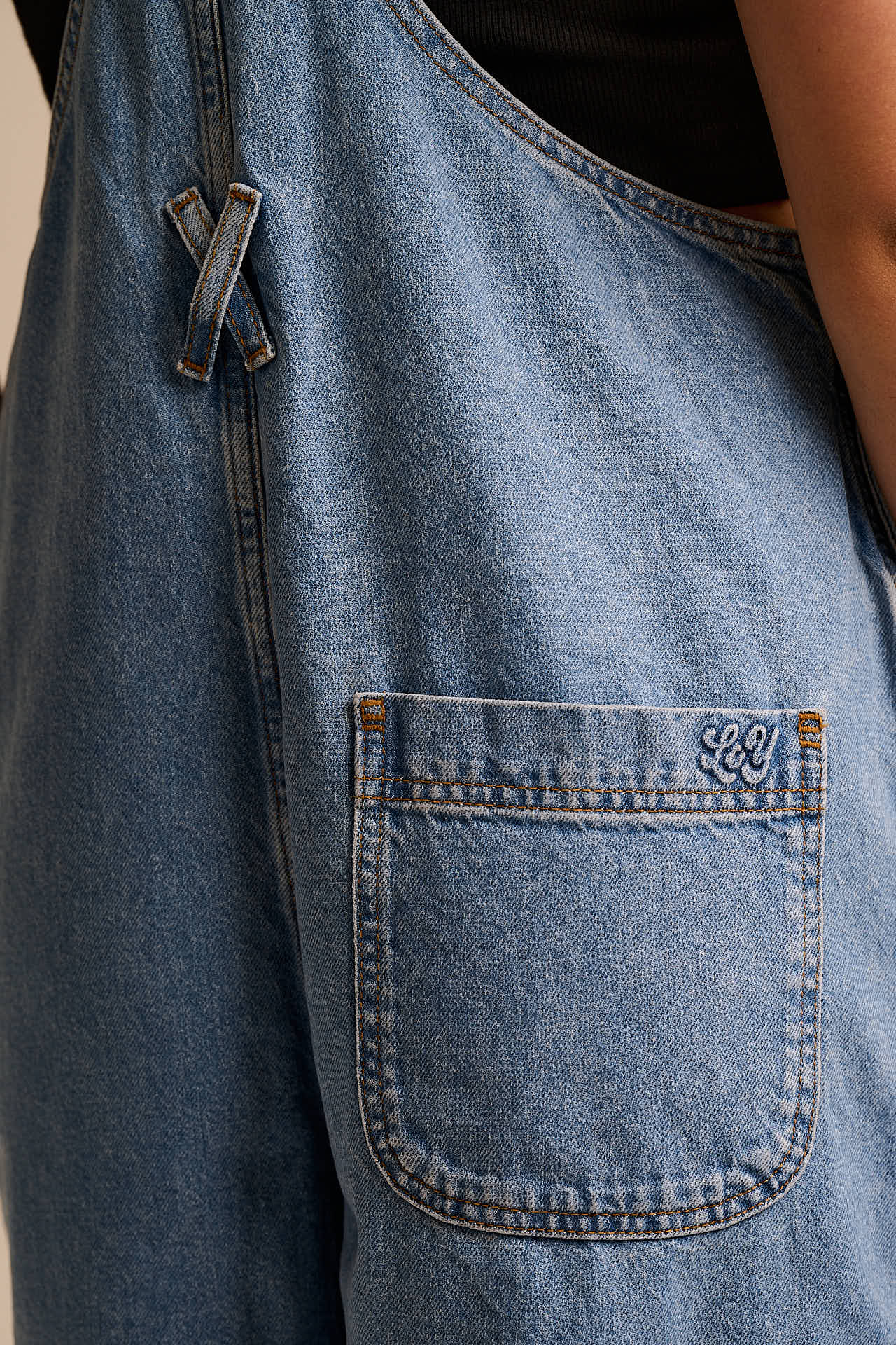 Jara - Denim Dungarees Shorts in Light Wash with Metal Clasps