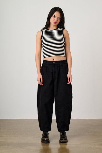 Ashby - Cotton Barrel Leg Trousers in Black