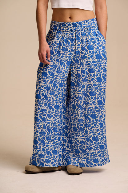 Maddie - Cotton Trousers in Summer Edit Blue Floral
