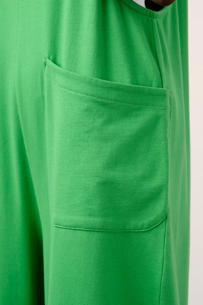 Oaxaca - Cotton Jersey Barrel Dungarees in Kelly Green