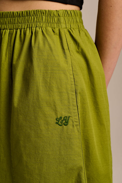 Obregon - Barrel Leg Cotton Trousers in Cypress Green