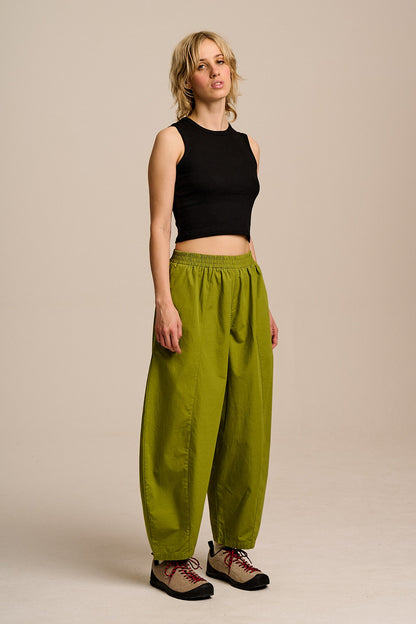 Obregon - Barrel Leg Cotton Trousers in Cypress Green